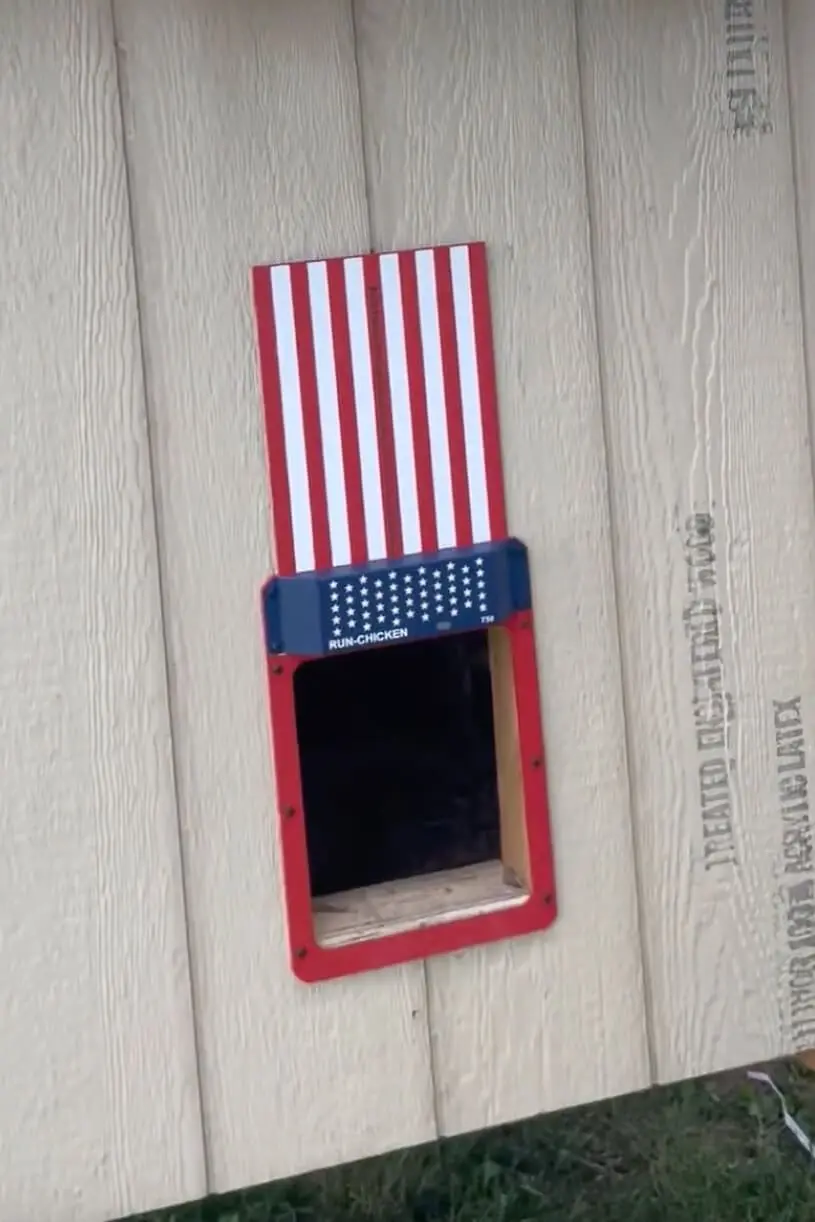 Automatic chicken door on low cost DIY chicken coop.